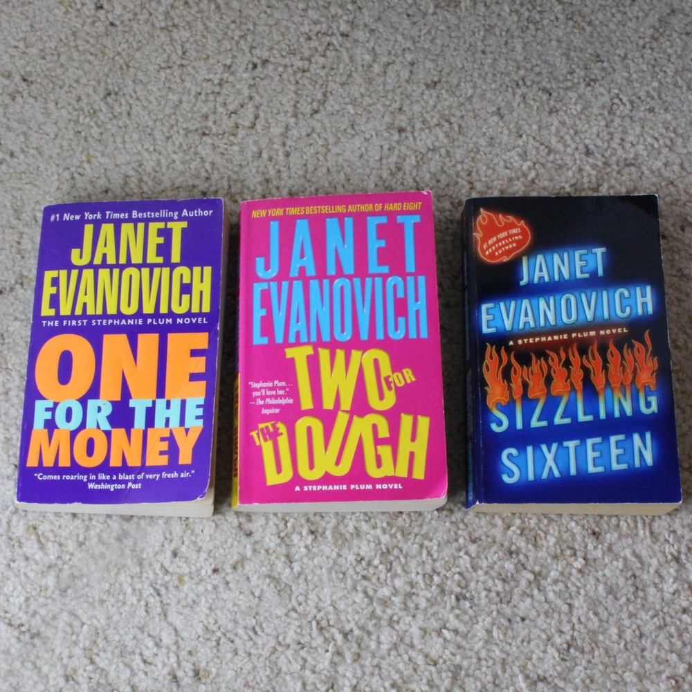 Janet Evanovich Stephanie Plum Book Lot 3 Paperback Mystery Y2K Beach Read Humor